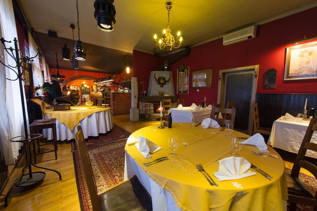 Hotel Sporn Radomlje Buitenkant foto