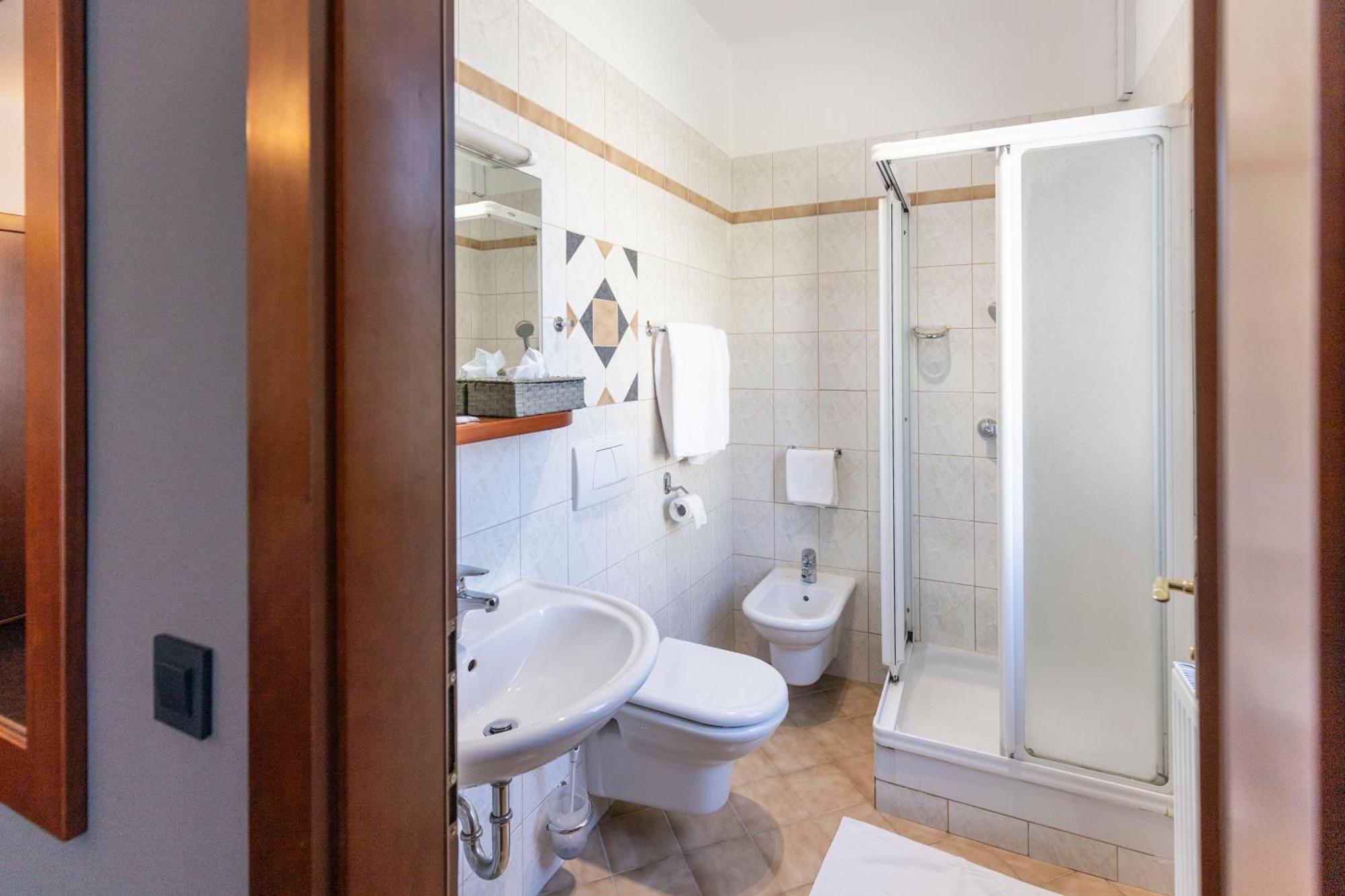 Hotel Sporn Radomlje Buitenkant foto
