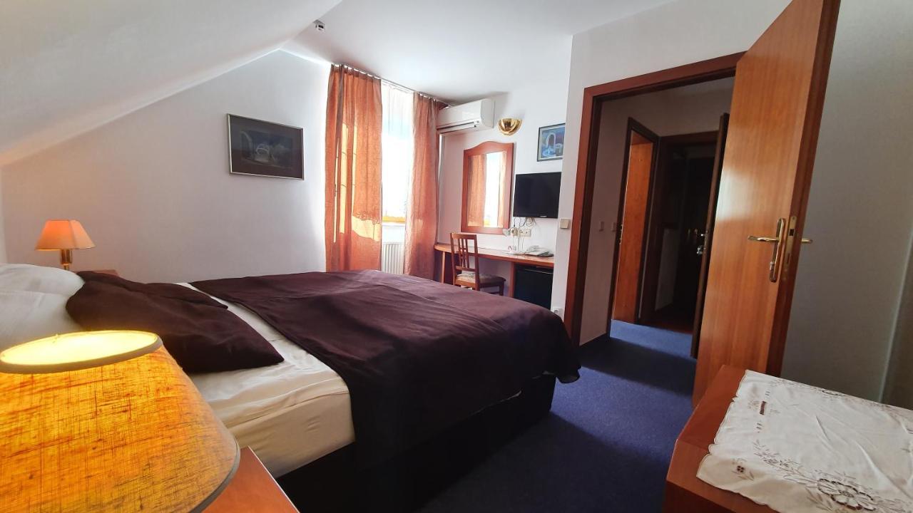 Hotel Sporn Radomlje Buitenkant foto